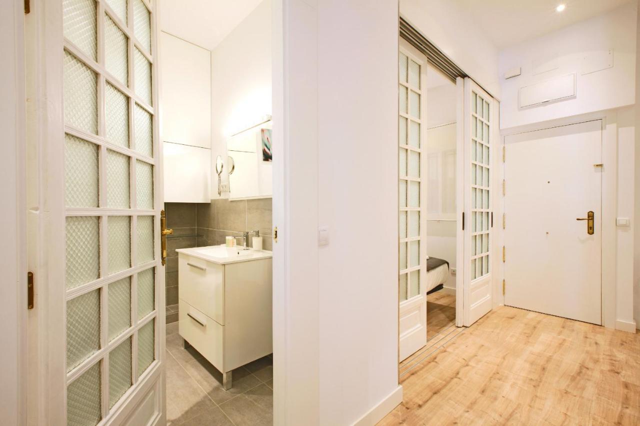 Reina Sofia Boutique I Apartment Мадрид Екстериор снимка