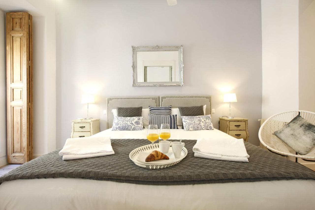 Reina Sofia Boutique I Apartment Мадрид Екстериор снимка