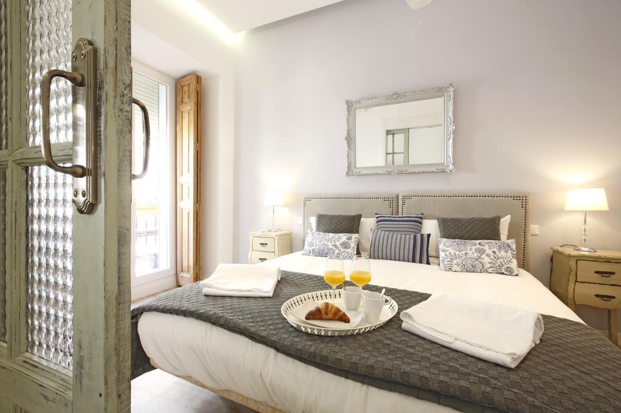 Reina Sofia Boutique I Apartment Мадрид Екстериор снимка